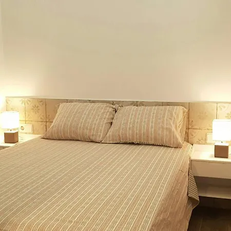 Apartment Sant Antoni 4 - Downtown Barcelona. Modern Barcelona