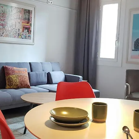 Appartement S4.Mercat Sant Antoni - Central Location. Metro L2