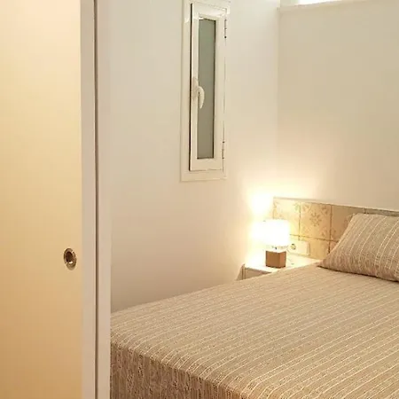 Apartamento Sant Antoni 4 - Downtown Barcelona. Modern